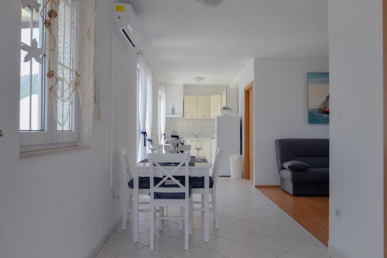 City Roof Top Apartment Cambi Kaštela المظهر الخارجي الصورة